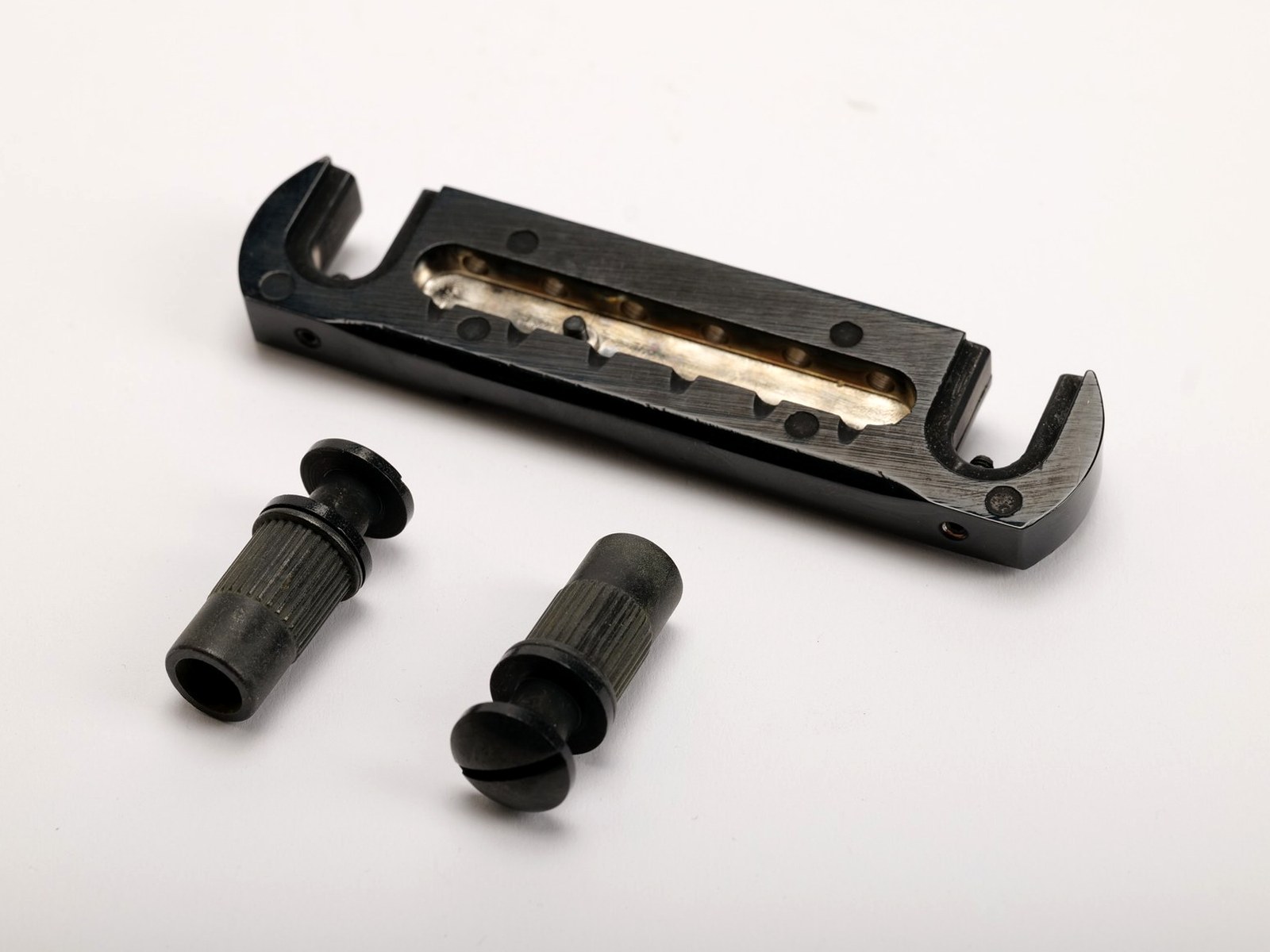 Wilkinson GTB Wraparound Bridge Black – 3