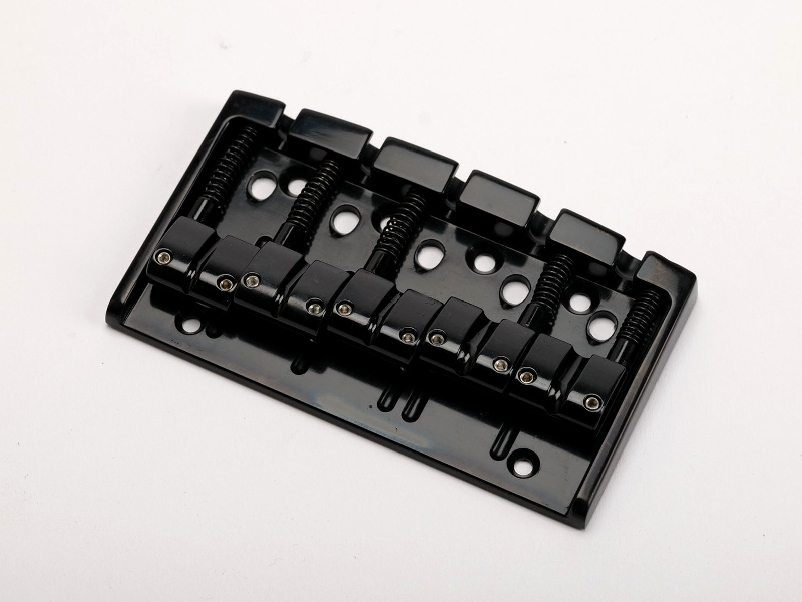 Gotoh 404BO-5 Bass Bridge 5-String, Black – 1